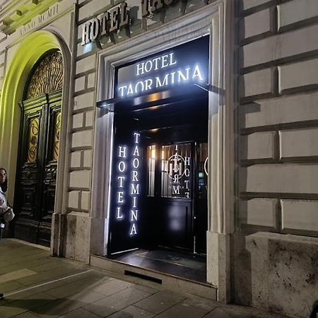 Hotel Taormina Roma Esterno foto