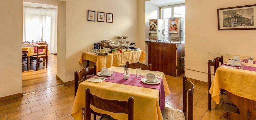 Hotel Taormina Roma Esterno foto
