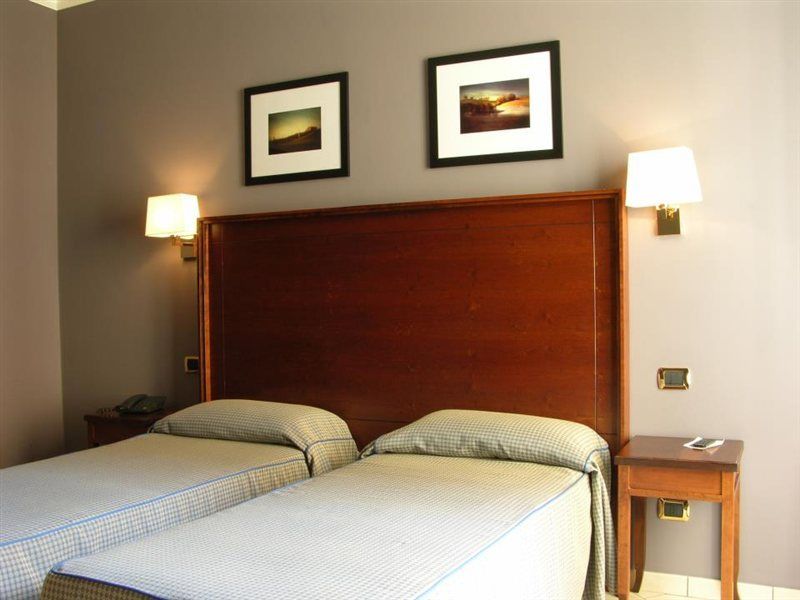 Hotel Taormina Roma Esterno foto