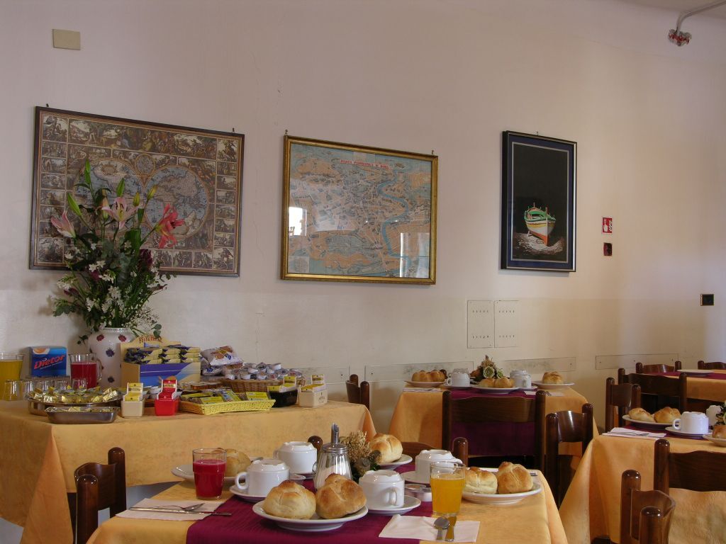 Hotel Taormina Roma Esterno foto